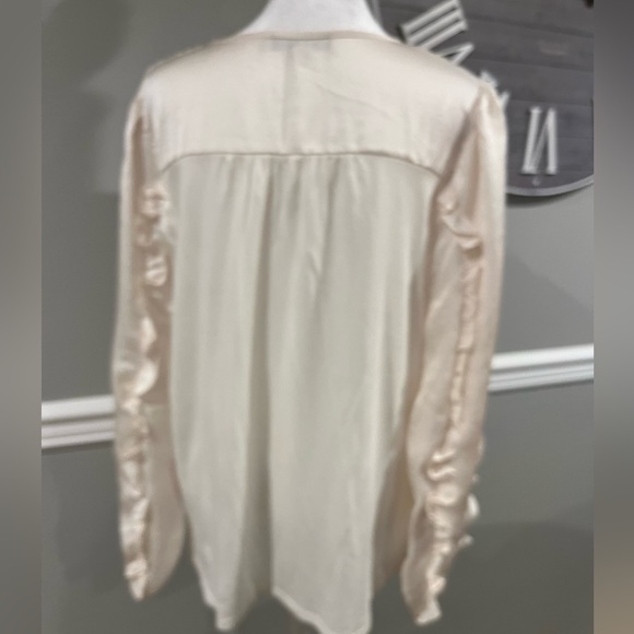 LOFT Satin cream long sleeve with ruffles - Size Medium slightly used worn 1x - Picture 3 of 12